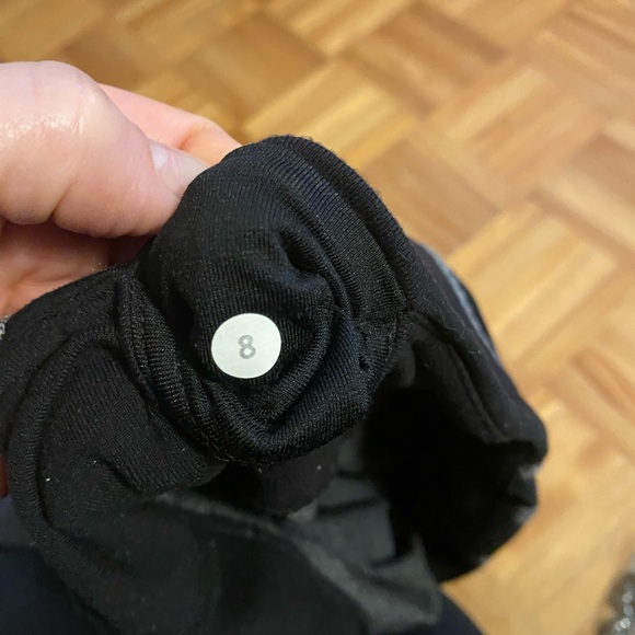 Lululemon cropped pants - Picture 2 of 3